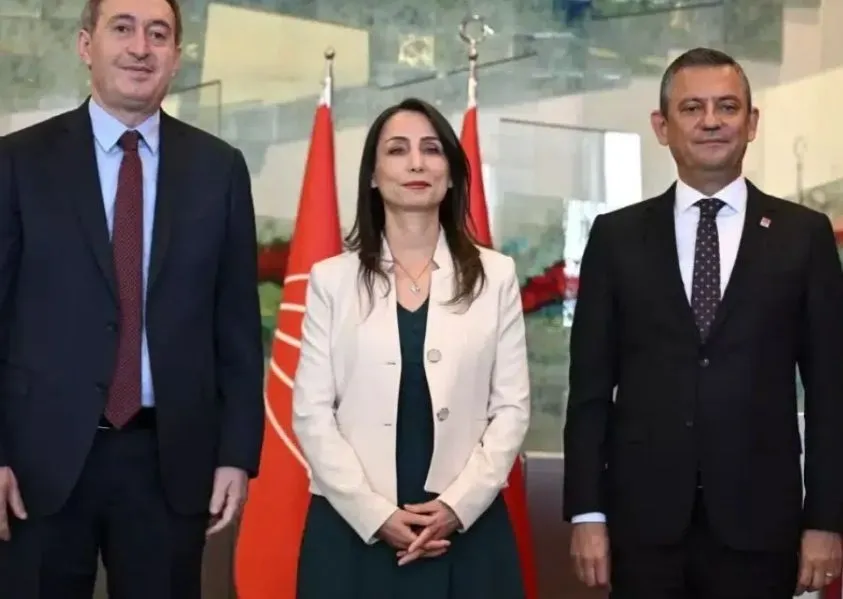 DEM Parti Eş Genel Başkanları, Özgür Özel'i Ziyaret Etti